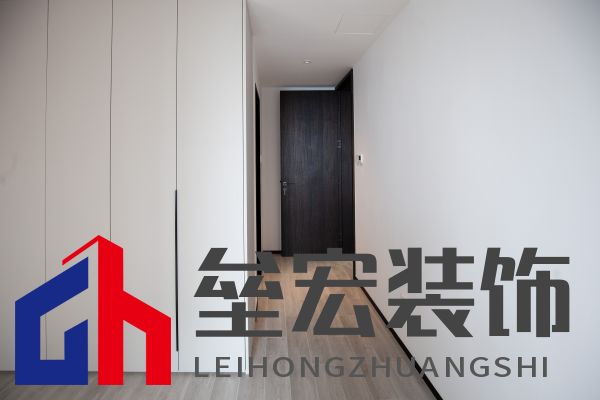 142㎡現(xiàn)代簡約丨 黑白格調(diào)下的溫柔空間！