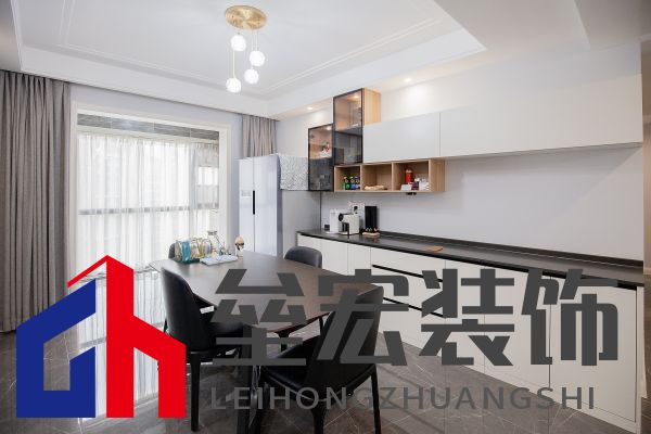 白色、木色與黑色演繹同一空間下的不同格調(diào)！