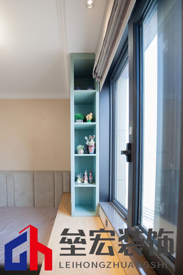 142㎡現(xiàn)代簡約丨 黑白格調(diào)下的溫柔空間！