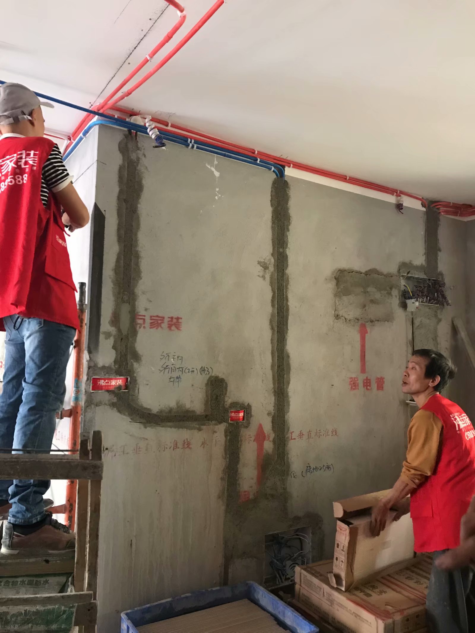 廈門(mén)十佳裝飾公司_廈門(mén)廣電集團(tuán)十佳主播_廈門(mén)十佳"愛(ài)民民警"鄧惠文