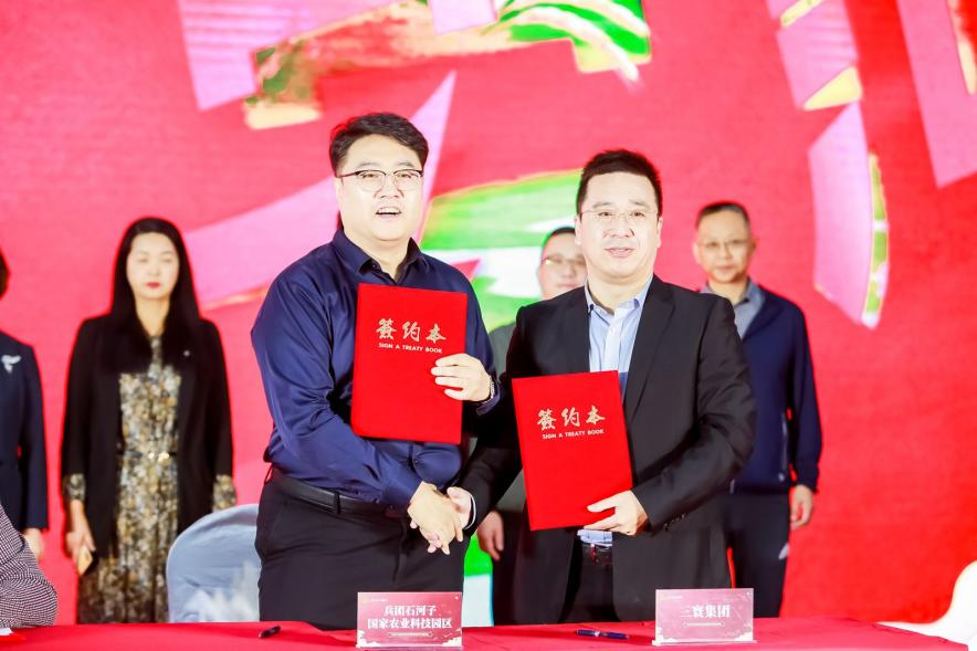 展銷、簽約、洽談、直播精彩不斷 “石河子參展團(tuán)”火出了圈_展銷、簽約、洽談、直播精彩不斷 “石河子參展團(tuán)”火出了圈_