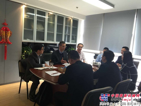 邀純陽(yáng)赴名劍大會(huì)_訪(fǎng)最美蓮鄉(xiāng)赴青春盛宴_