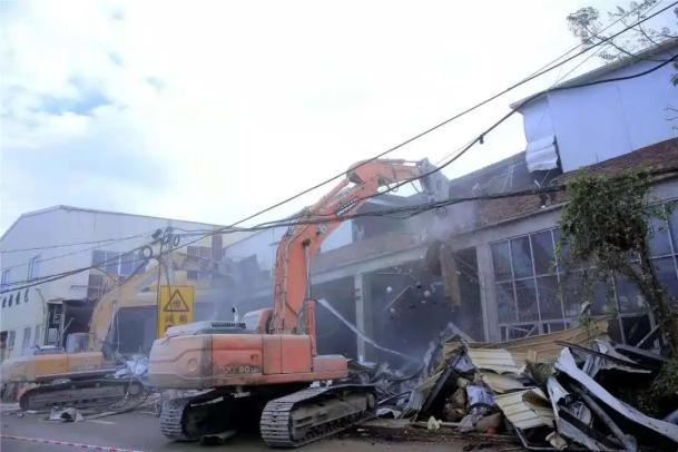 廈門(mén)別墅庭院設(shè)計(jì)_廈門(mén)別墅裝飾_廈門(mén)別墅裝修設(shè)計(jì)公司