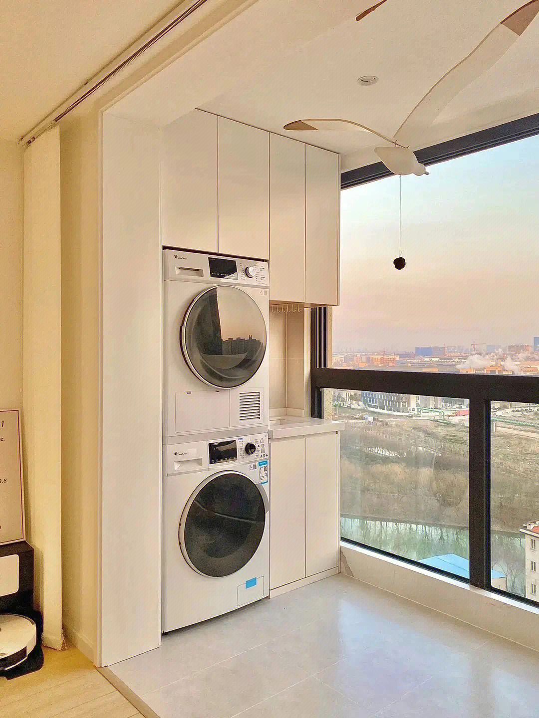 廈門陽(yáng)臺(tái)裝修改造_想改造一下陽(yáng)臺(tái)得找誰(shuí)_廈門陽(yáng)臺(tái)外擴(kuò)