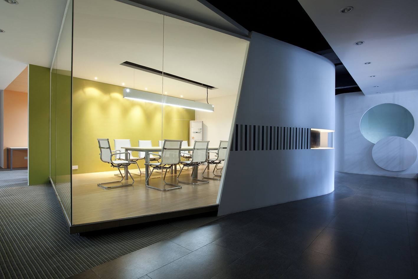 廈門辦公裝修室設(shè)計(jì)公司_廈門辦公裝修室出租_辦公室裝修廈門