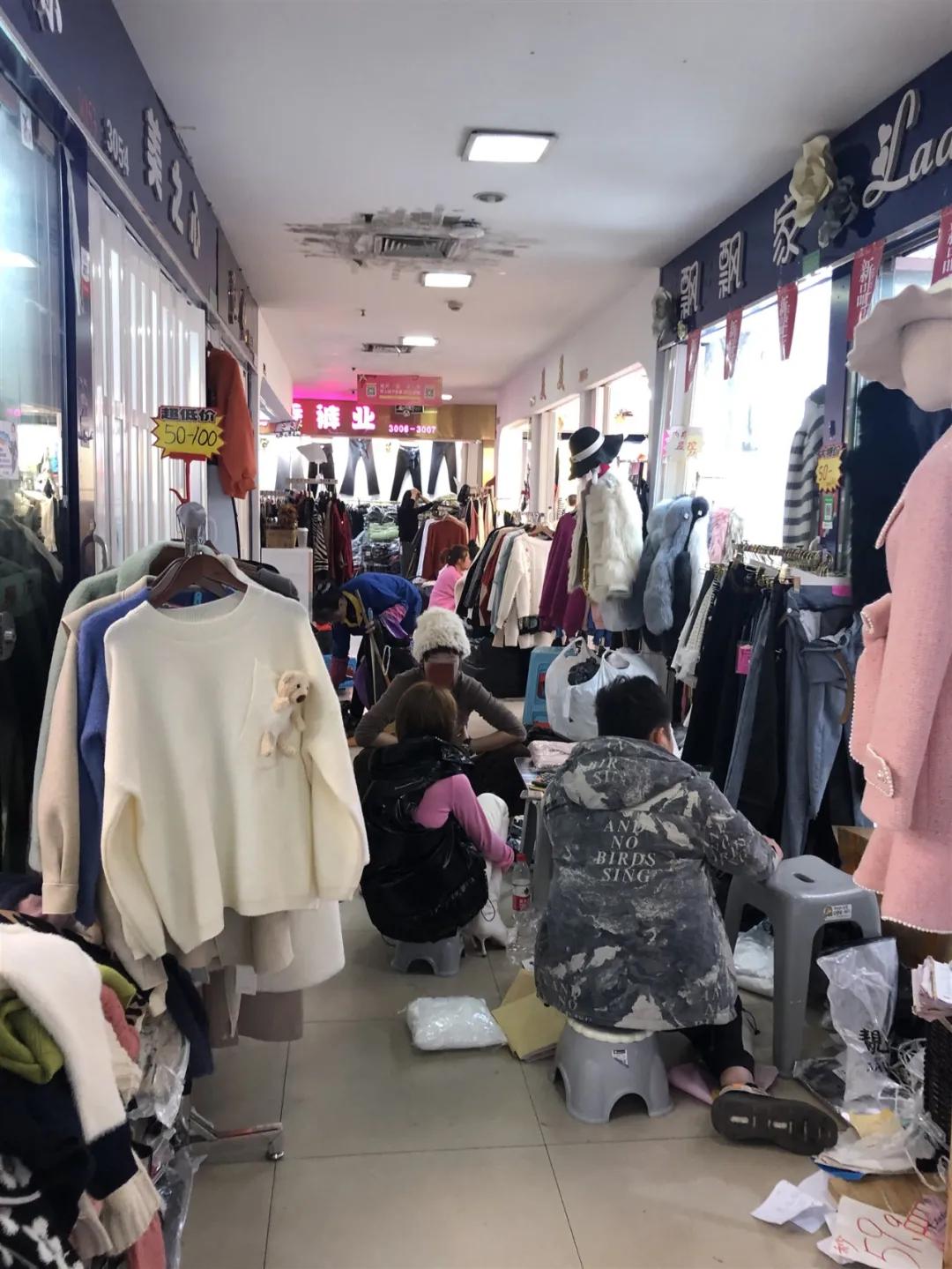 批發(fā)廈門(mén)裝修材料市場(chǎng)在哪里_廈門(mén)裝修材料批發(fā)市場(chǎng)_廈門(mén)裝飾材料批發(fā)市場(chǎng)