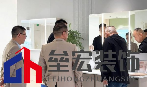 十大衛(wèi)浴品牌-鷹衛(wèi)?。簞?wù)實創(chuàng)新，共謀發(fā)展，全力開啟2025新征程！