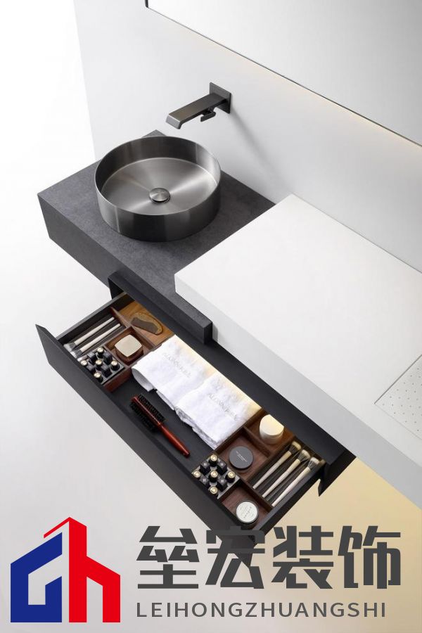 第一里程碑|阿洛尼成為首登紅點(diǎn)榜的高定浴室柜品牌！ 摘要：設(shè)計(jì)界的奧斯卡 